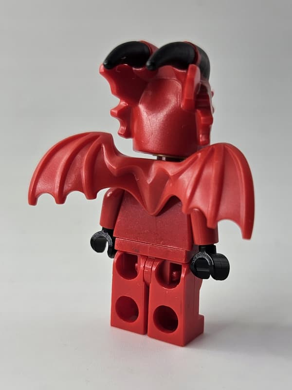 Lego Minifigure SERIES 18 71021 col18-7 Dragon Suit Guy /