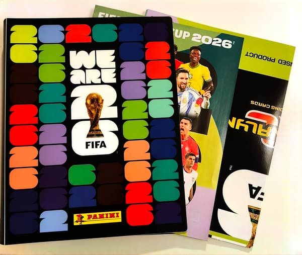 FIFA WORLD CUP 2026 – ADRENALYN – DELUXE binder