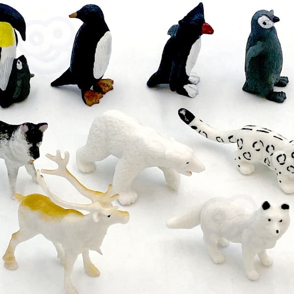 ANIMAL FIGURINE SET