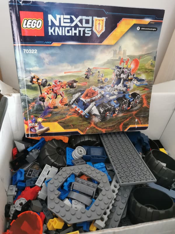 LEGO Nexo Knights 70322 BRICKS 70322 AXEL’S VEHICLE – SECOND-HAND, COMPLETE SET
