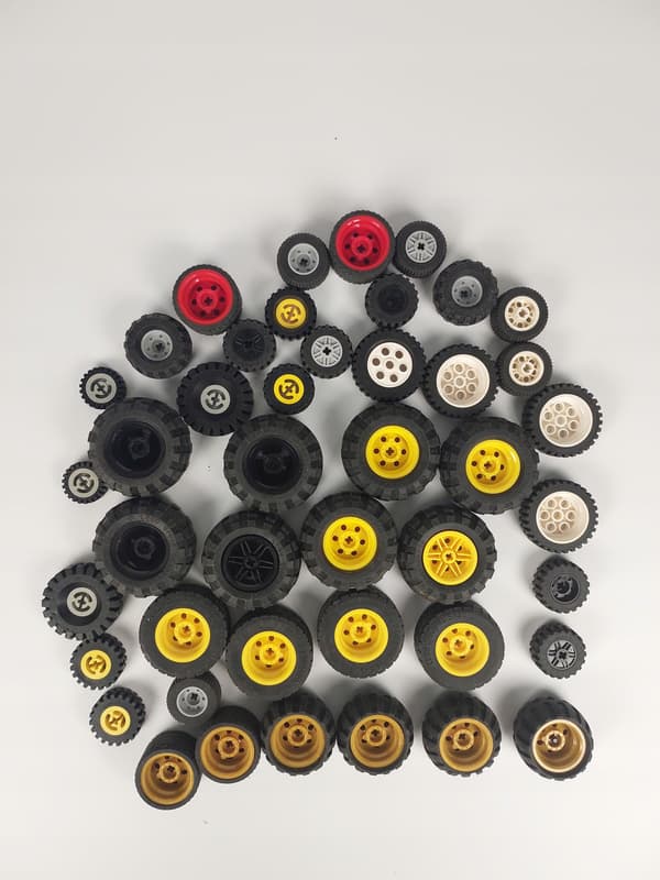 LEGO TECHNIC MIX – Wheels for Building Vehicles. Assorted, Genuine 0.5 kg