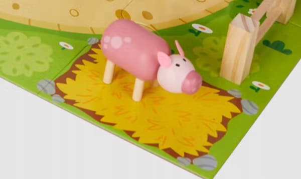 Wooden farm with Mini Matters play figures
