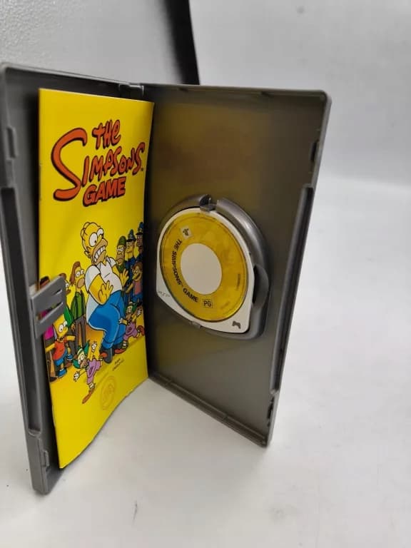 PSP GAME: THE SIMPSONS GAME