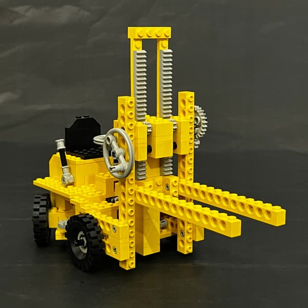 850 LEGO Forklift Truck