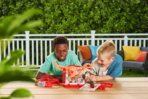 ZURU Robo Alive Interactive T-Rex Dinosaur Cage and Slime Egg