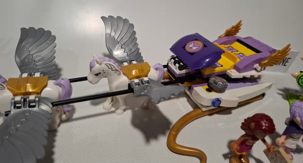 LEGO Elves: 41077 – Airy’s Pegasus Sleigh