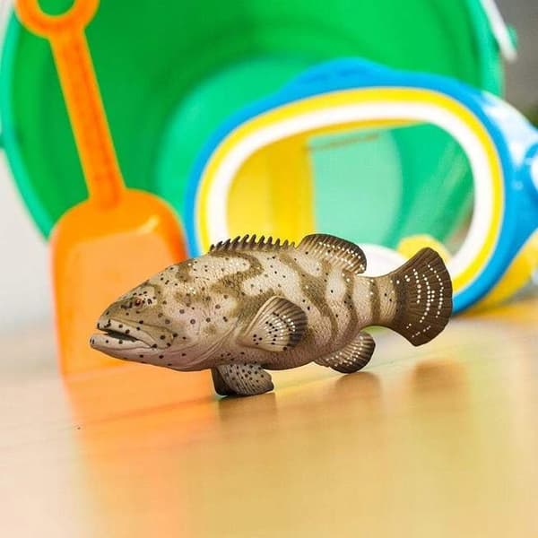 GOLIATH SAILOR FISH FIGURINE - Safari Ltd. - 265329