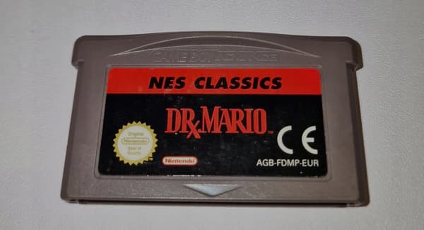 DR .MARIO Nintendo Game Boy Advance