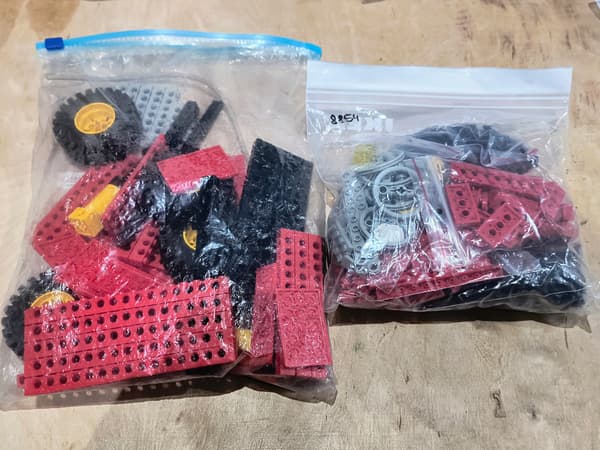 LEGO 8854 Self-Propelled Telescopic Crane – Second-hand