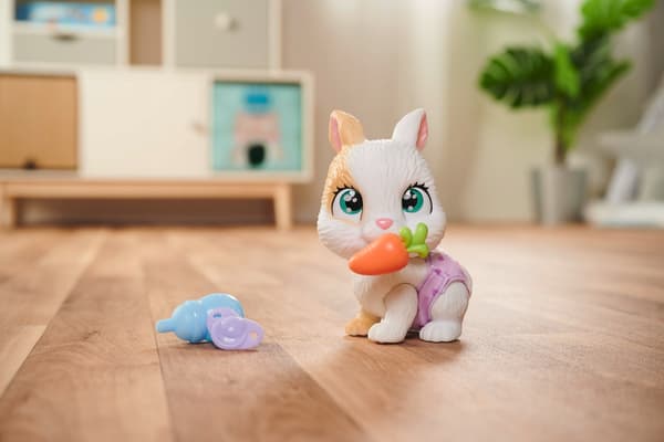 PAMPER PETZ INTERACTIVE BUNNY – DRINKS AND WETS, 20 CM, NAPPY GANG + SPECIAL OFFER