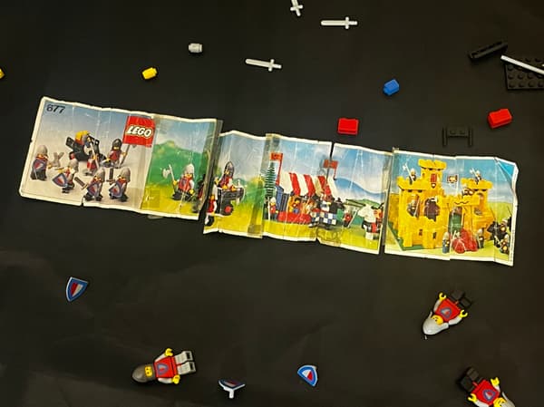 677 LEGO Knights’ Procession