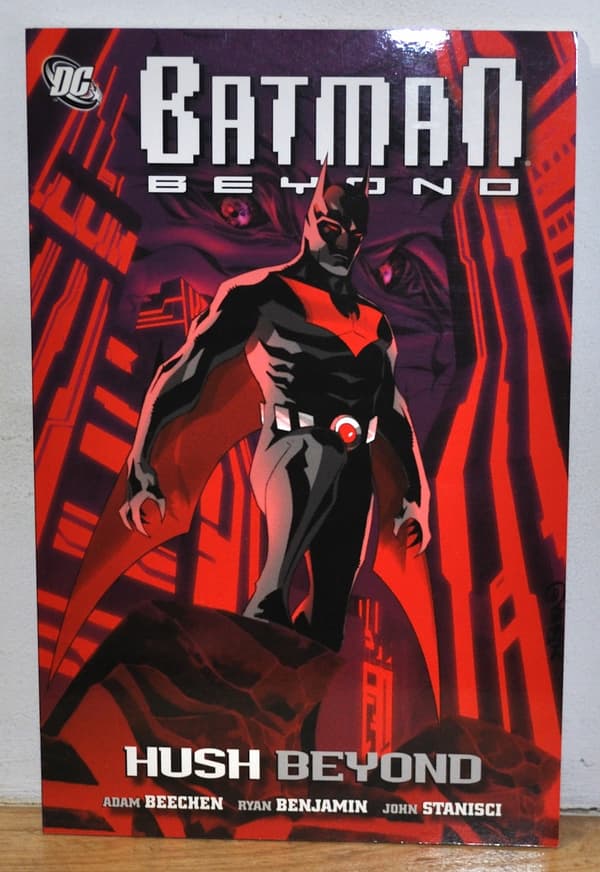 THE PERFECT BATMAN BEYOND: HUSH ANG TP