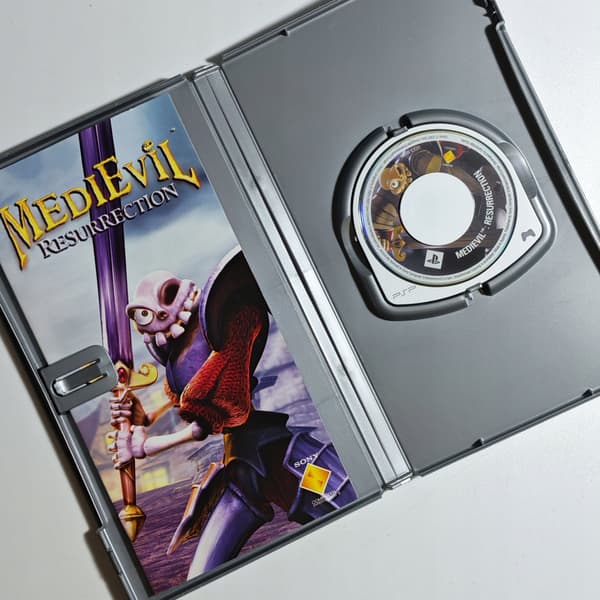 PSP game – MediEvil: Resurrection