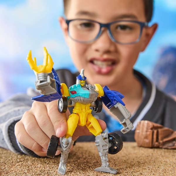 Transformers CYBERWORLD Cyber Changers Sky-Byte Action Figure