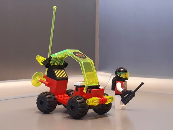 LEGO Space M:tron 6833 Beacon Tracer (No. 4)