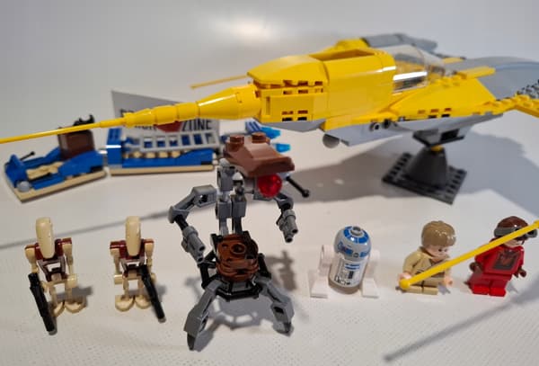 LEGO Star Wars: 7877 – Naboo Starfighter