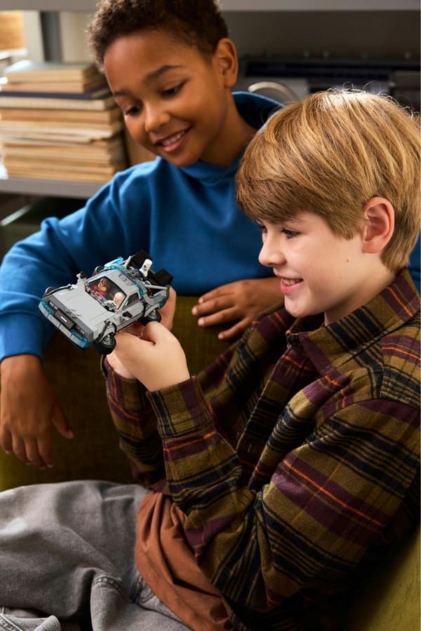 LEGO Speed Champions 77256 Back to the Future Time Machine, building blocks