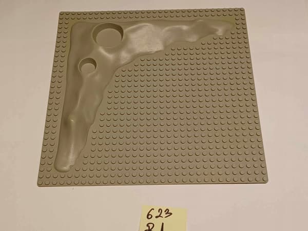 623R1. LEGO Thin Building Plate 32x32 3947