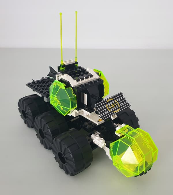 Lego Space Blacktron II 6933 Spectral Starguider