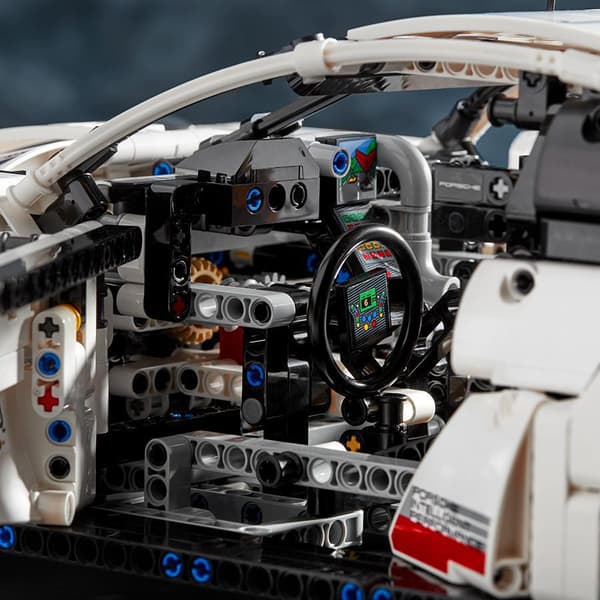 LEGO Technic Porsche 911 RSR 42096