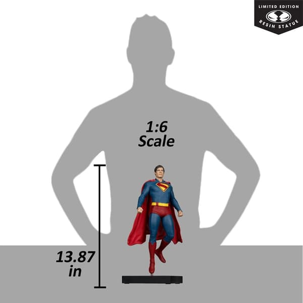 McFarlane Toys Superman 2025 Statue, 35 cm