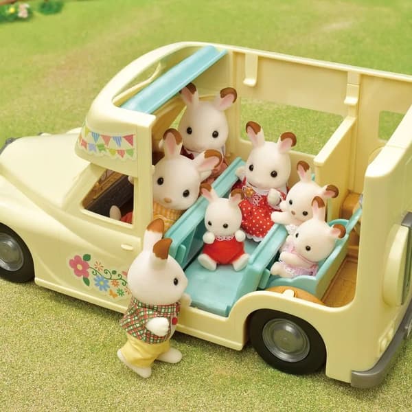 Sylvanian Families. Epoch camper van
