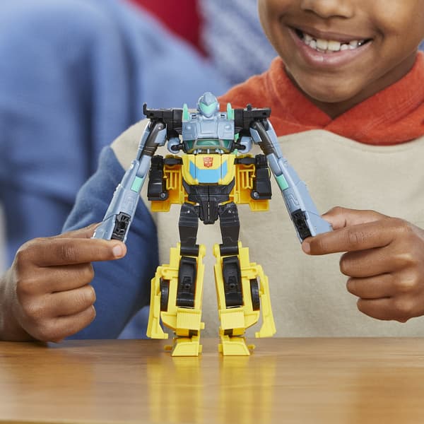 TRANSFORMERS – EARTHSPARK CYBER COMBINER (BUMBLEBEE + MO MALTO)