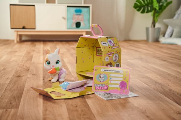 PAMPER PETZ INTERACTIVE BUNNY – DRINKS AND WETS, 20 CM, NAPPY GANG + SPECIAL OFFER