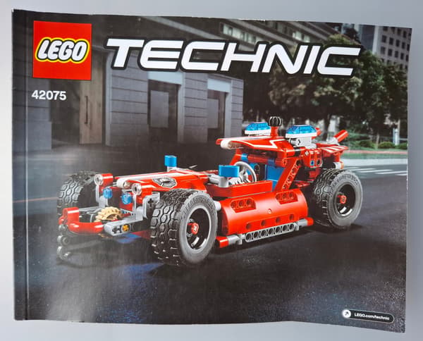 LEGO Technic: 42075 – Emergency Response Vehicle