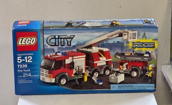 LEGO City 7239 Fire Brigade Set