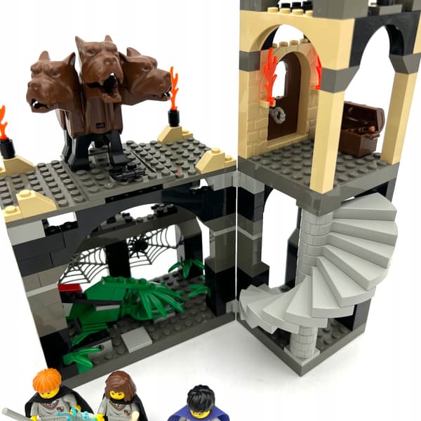 Lego Harry Potter 4706 – Forbidden Corridor