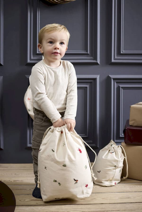 Filibabba ‘Wonderful Winter’ Embroidered Gift Bag – Medium