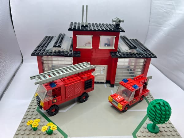 LEGO 6382 Town Fire Station