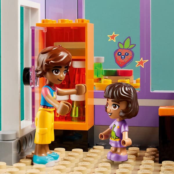 LEGO Friends Heartlake Eatery 41747