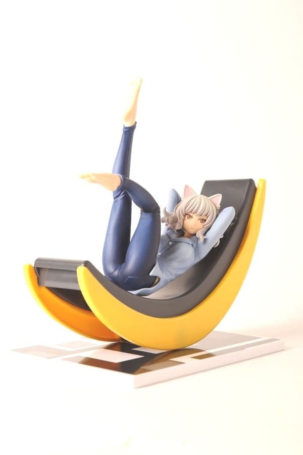 MONOGATARI ANIME FIGURINE: BLACK HANEKAWA TSUBASA