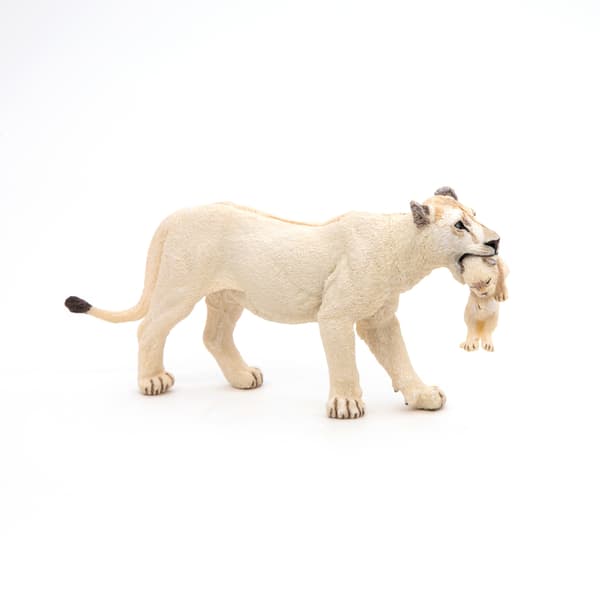 WHITE LIONESS WITH CUB [FIGURINE]