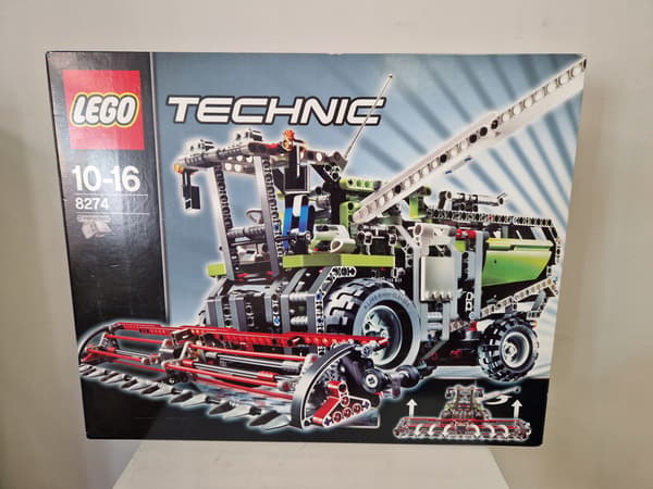 LEGO Technic Combine Harvester 8274