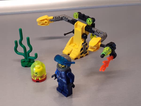 LEGO 4790 Alpha Team Deep Sea Robot Diver (No. 3)