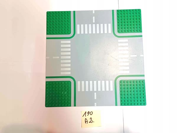 190A2. LEGO thin building plate, 32x32, damaged, 2360