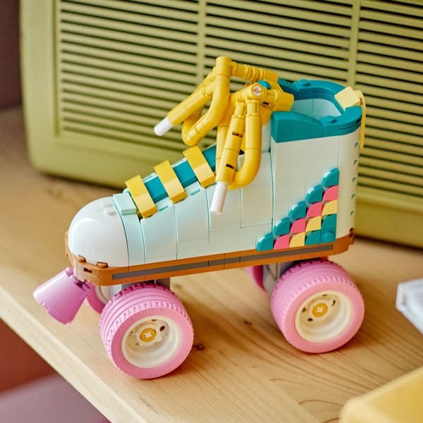 LEGO CREATOR 3-in-1 31148 Retro-Style Roller Skates