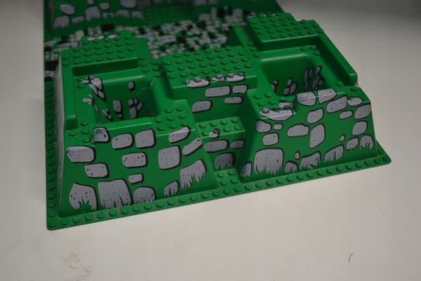 Lego brick from sets 6091, 6098, 10176 and 30271px2