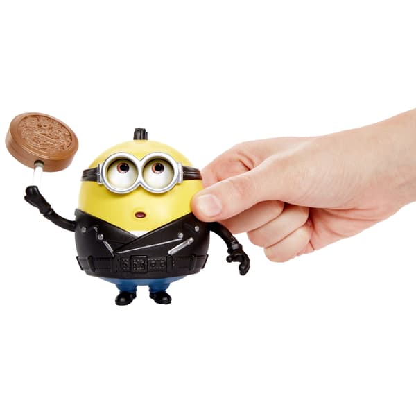 Minions Action Figure: Otto Throwing a Stone GMD93