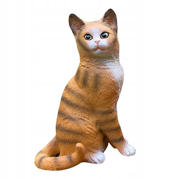 A PRECISE PLASTIC MODEL OF A CAT – A DECORATIVE ITEM AND EDUCATIONAL TOY