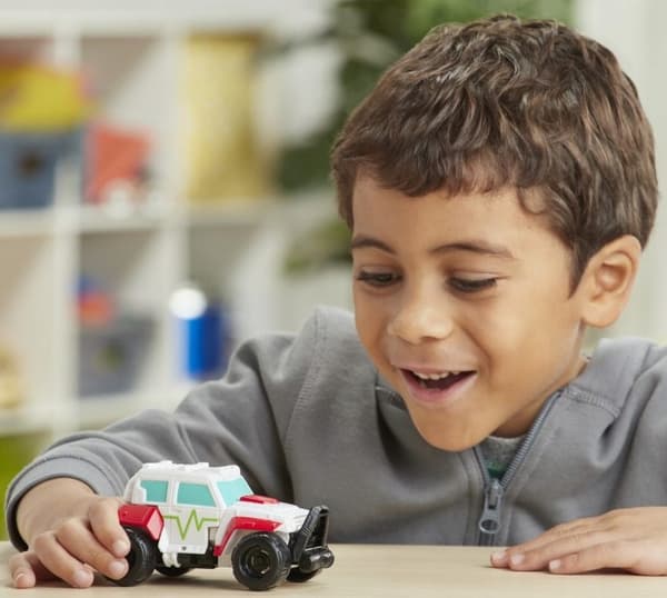 Medix The Doc Bot figurine from Transformers Rescue Bots