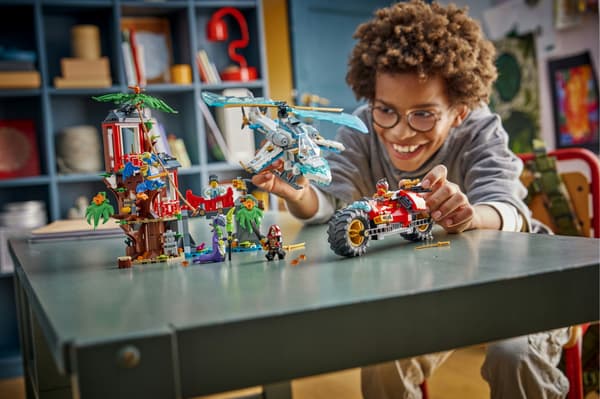 LEGO Ninjago 71857 Ninja Battle: Treehouse with Vehicles, Bricks