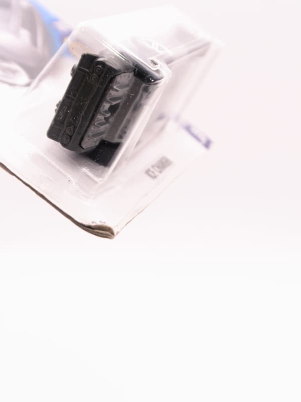 HOT WHEELS Ice Charger Grey *Card*