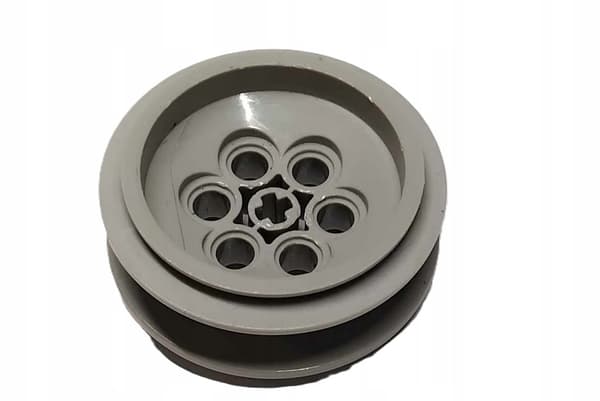 L13b. Lego Technic Wheel – rim 32004 – 1 piece – light grey