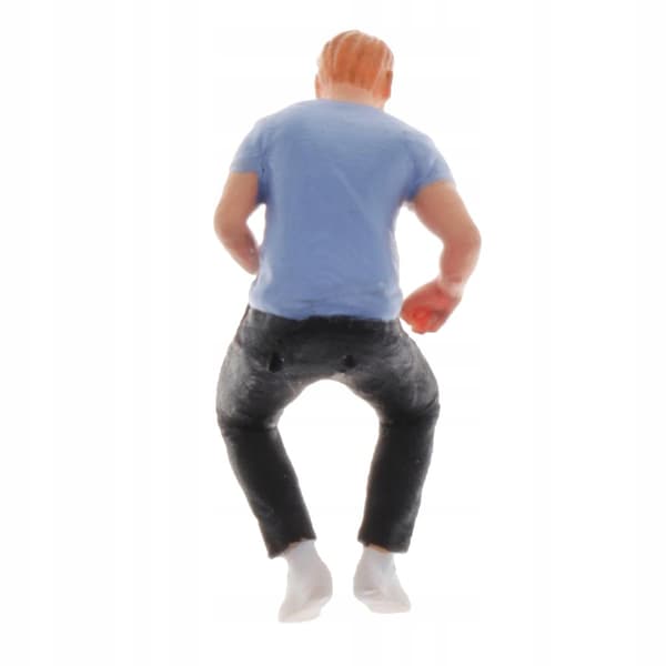 1:64 Painted ‘Lurking’ doll – Action Figure Model A