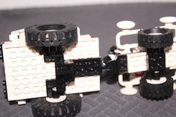 LEGO SPACE CLASSIC 6885 Saturn Base Main Team Set