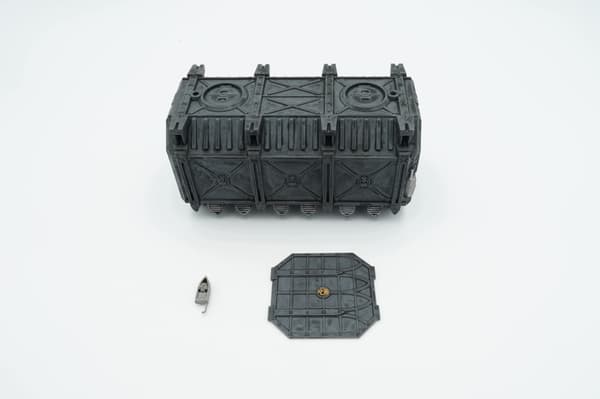 Warhammer 40k Munitorum Armoured Container – plastic terrain piece